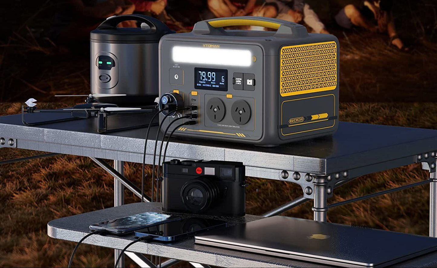 Jump 600X 600W Power Station 110W Solar Panel 10A AC/DC