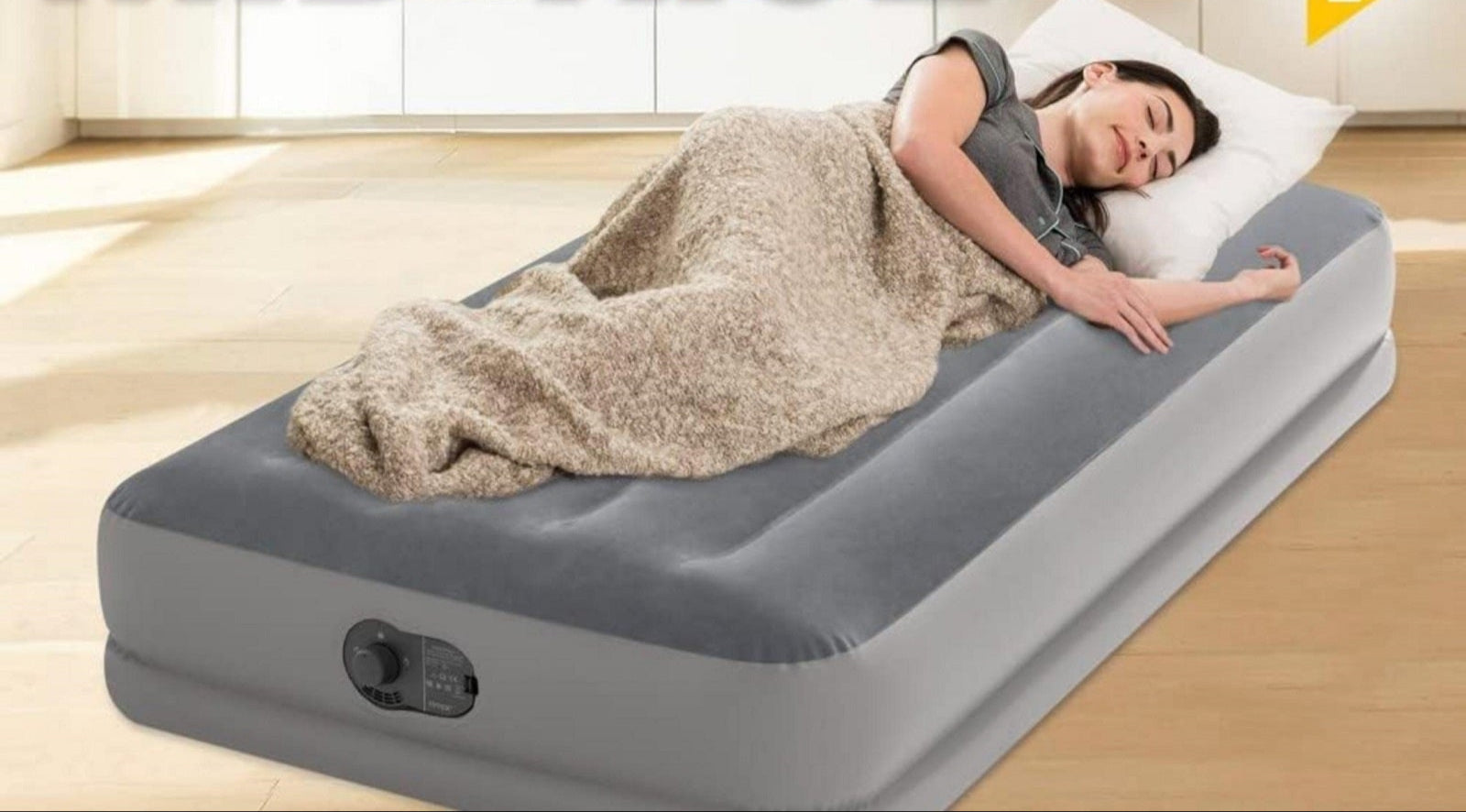 Twin Dura-Beam Prestige Air Bed Built-In USB Electric Pump for Easy Inflation and Deflation